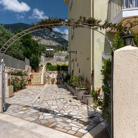 Nikos & Vassilis Kefalonia