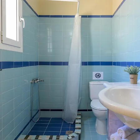 Nikos & Vassilis Kefalonia * Vlachata