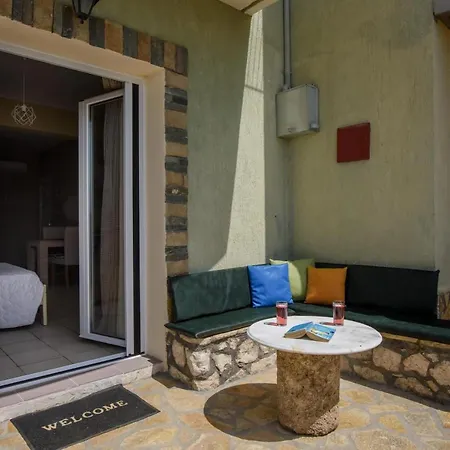 Nikos & Vassilis Kefalonia *