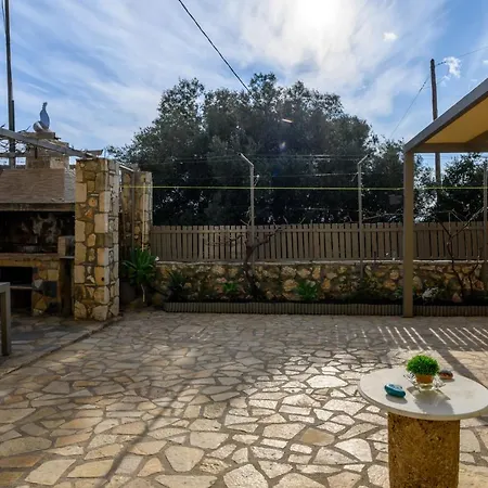 Nikos & Vassilis Kefalonia Βλαχάτα