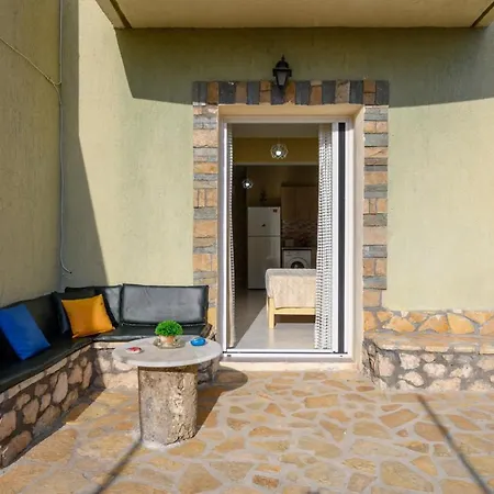Nikos & Vassilis Kefalonia Βλαχάτα